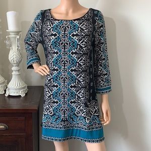 White House/Black Market gorgeous dress